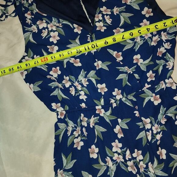 AS U WISH Blue floral Jump suit, size large - Picture 3 of 3